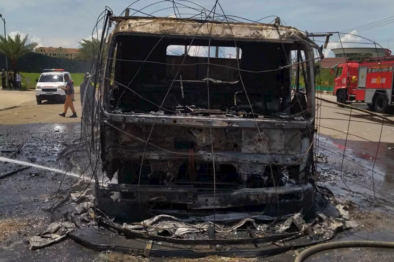 'Pasigarbo sa Sugbo' float catches fire in Cebu City