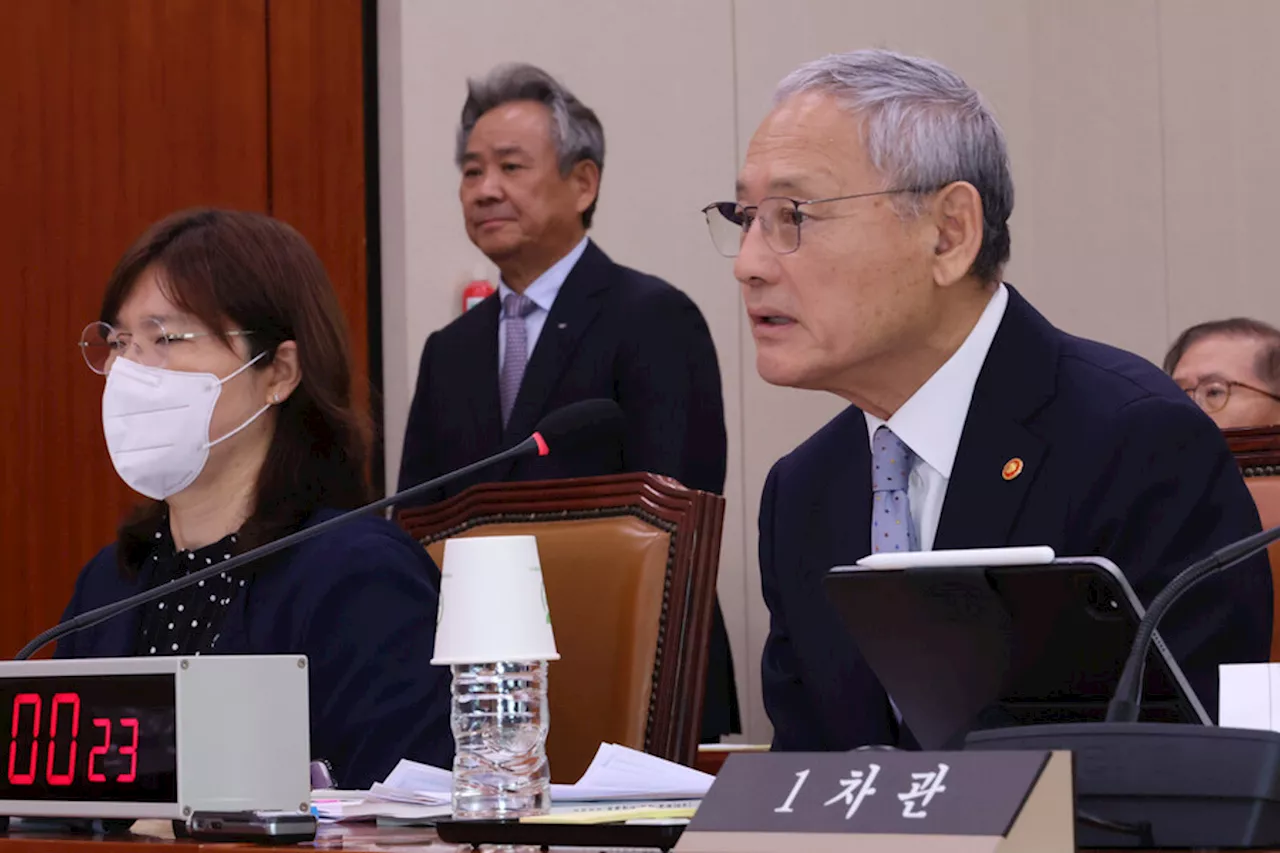 유인촌 장관 “축구협회 감사·배드민턴협회 조사 9월 안 마무리”