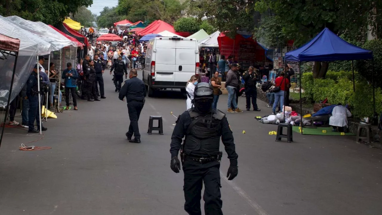 Asesinan a comerciante en puesto de ropa del tianguis 'La Lagunilla' en Irapuato