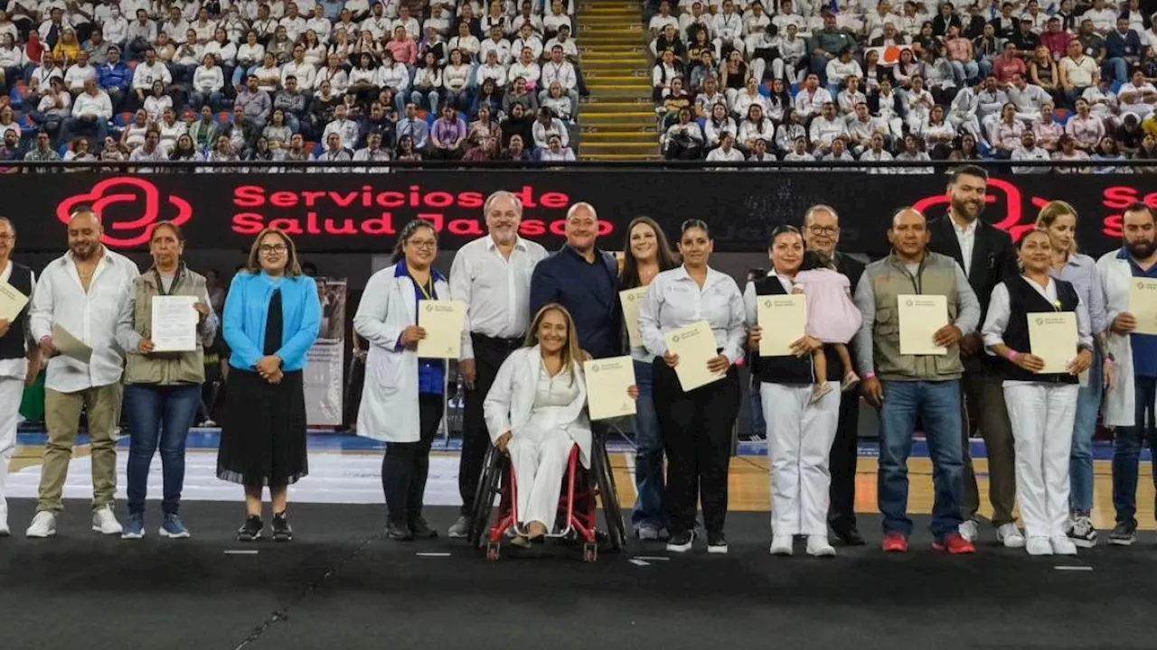 Jalisco concluye basificación de todo su personal de salud; entrega 5 mil bases en esta administración