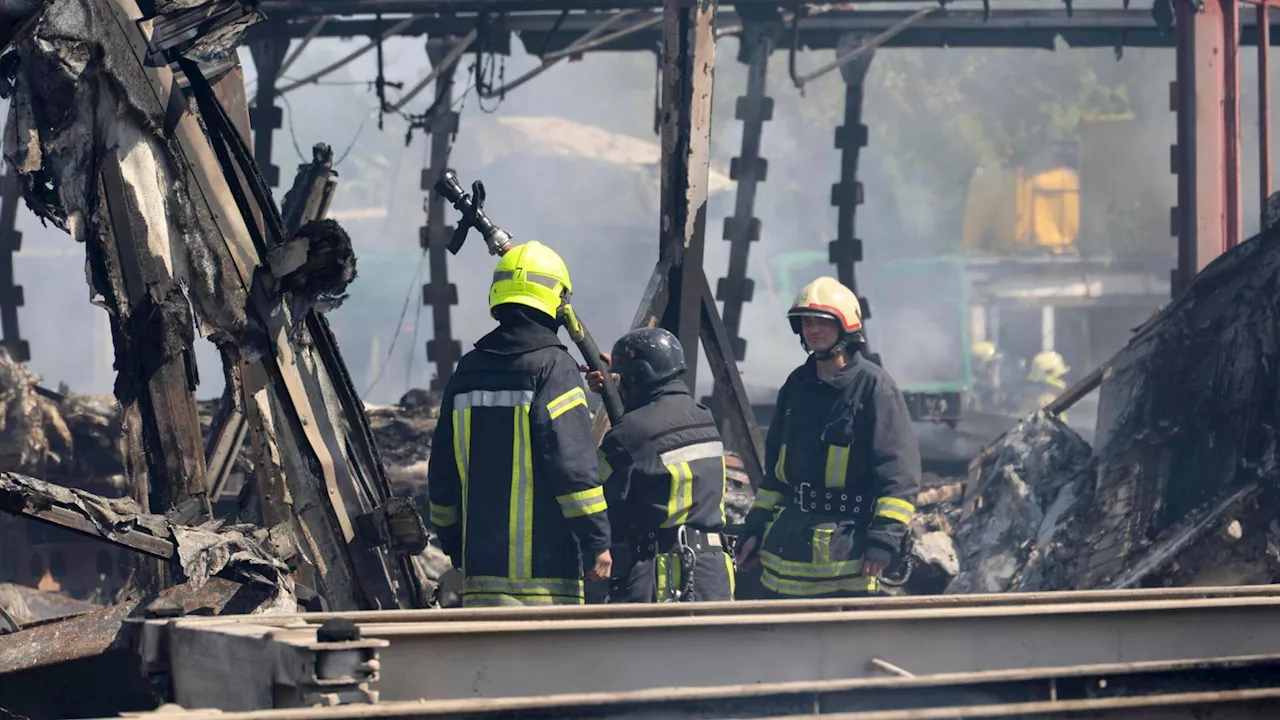 Guerra Russia Ucraina, massiccio attacco di Mosca con missili e droni. Kiev: risponderemo