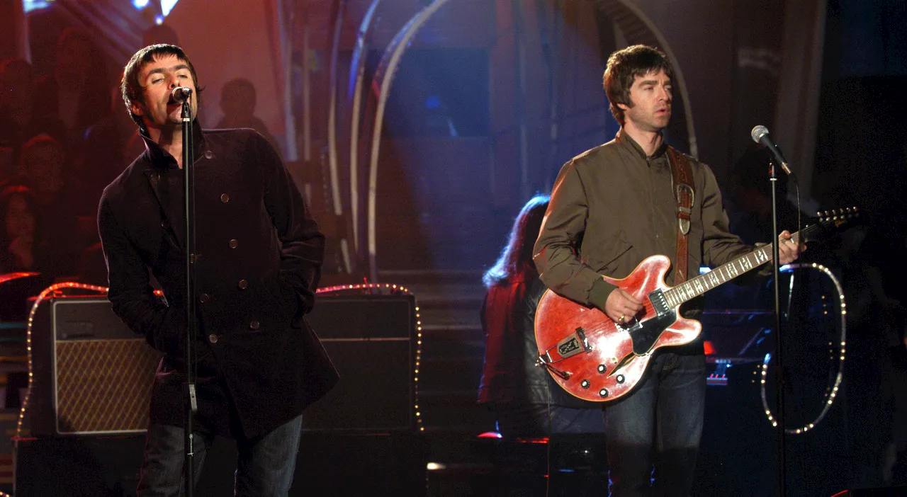 Oasis, la reunion è ufficiale? I fratelli Gallagher fissano la data, Liam: «Non mi è mai piaciuta la parola ex