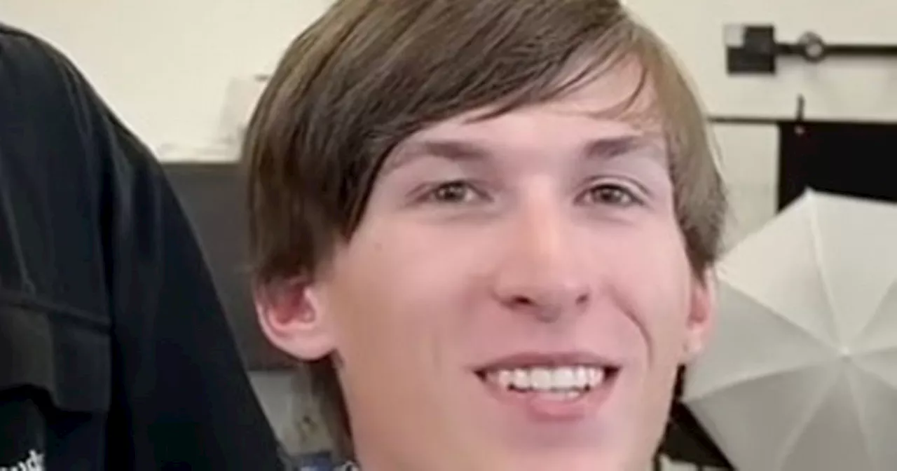 Man looks completely different after first haircut in months to surprise lover