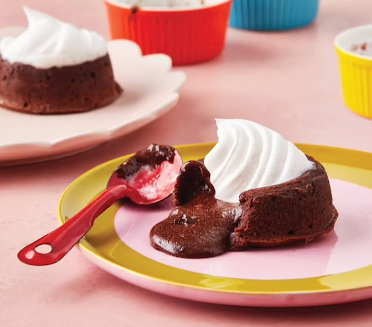 Easy weeknight recipes: Mark Bittman’s Hot Lava Fudge Cakes