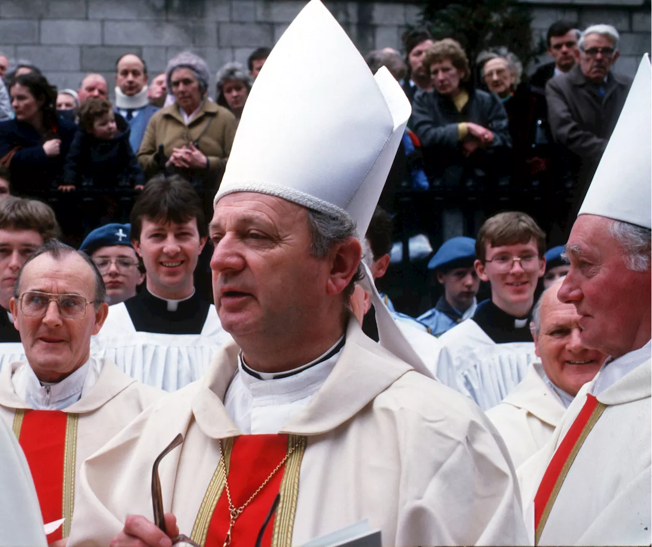 Eamonn Casey: Majority want remains removed from Galway crypt