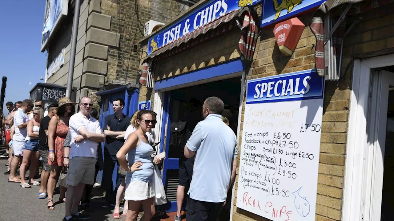 Ooit betaalbare arbeidersmaaltijd, nu betaalt Brit zich blauw aan fish-and-chips