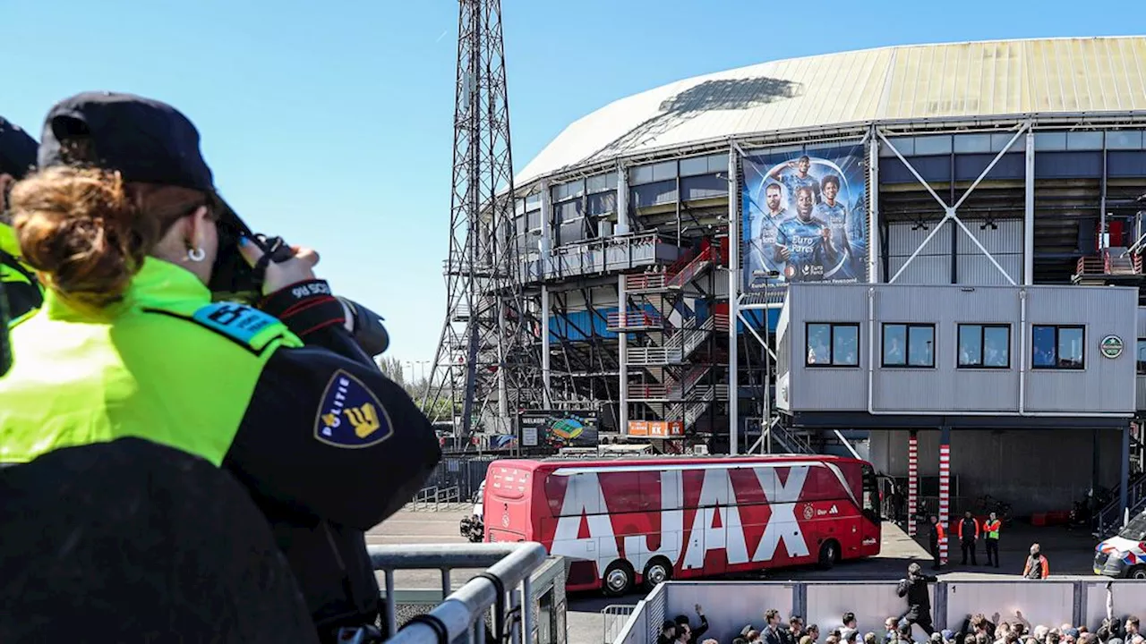 Klassieker op losse schroeven door politieactie: 'Jammer dat voetbal betrokken wordt'