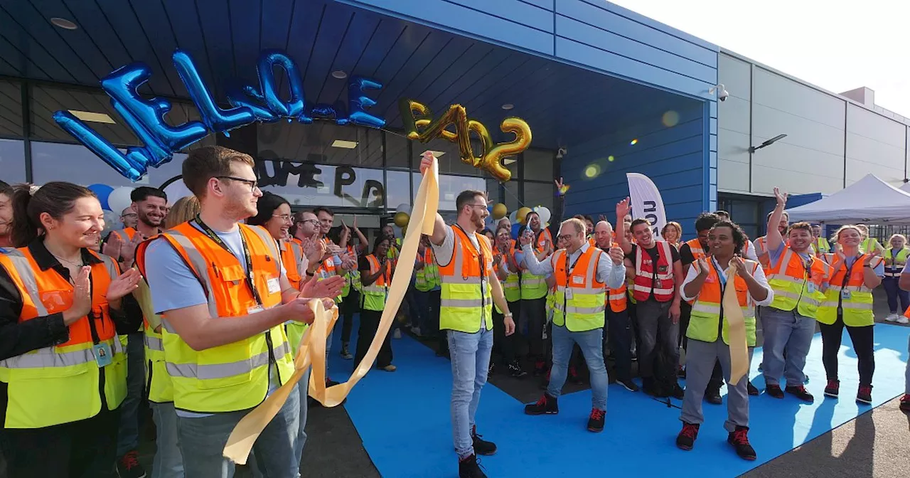 Amazon-Lager bei Steinheim offiziell eröffnet