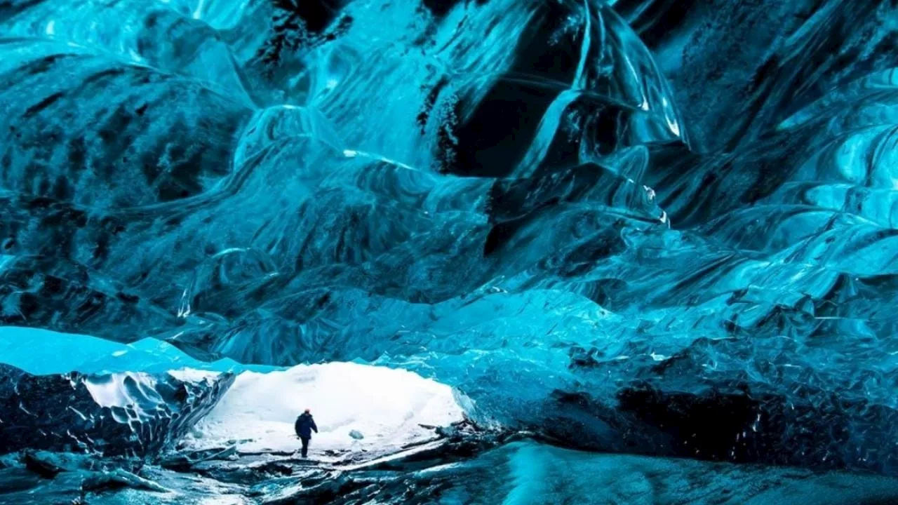 Cueva de hielo se desploma en Islandia; un turista murió y hay dos desaparecidos