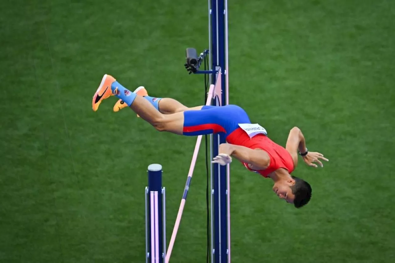 Obiena places fifth as champ Duplantis resets world record anew in Poland