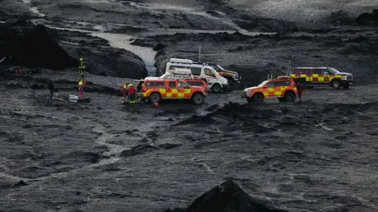 Tourist dies and two more are missing after ice cave collapsed at popular Iceland glacier...