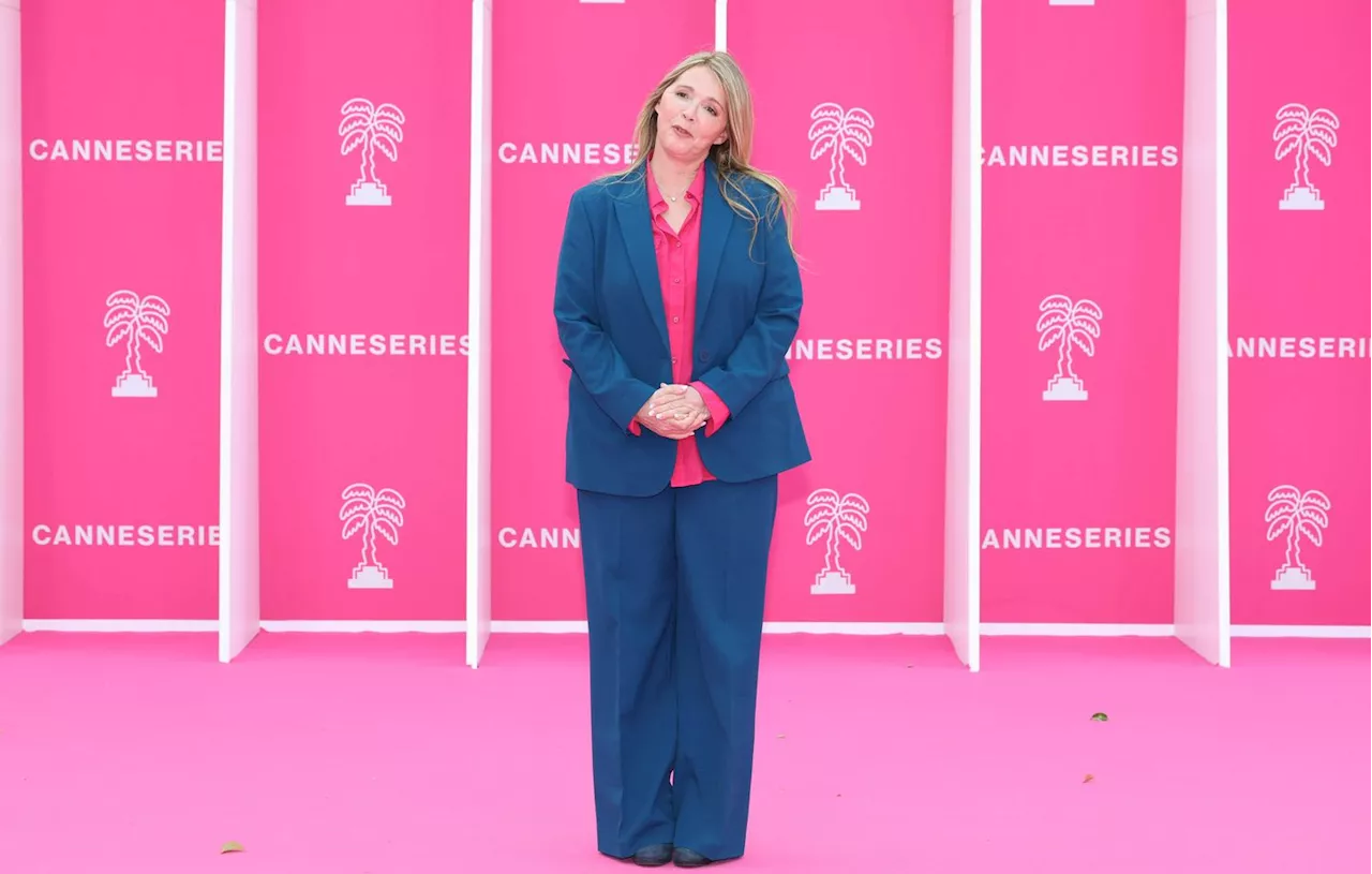 « Hélène et les garçons ». Les acteurs de la série présents dans le dernier clip d’Hélène Rollès