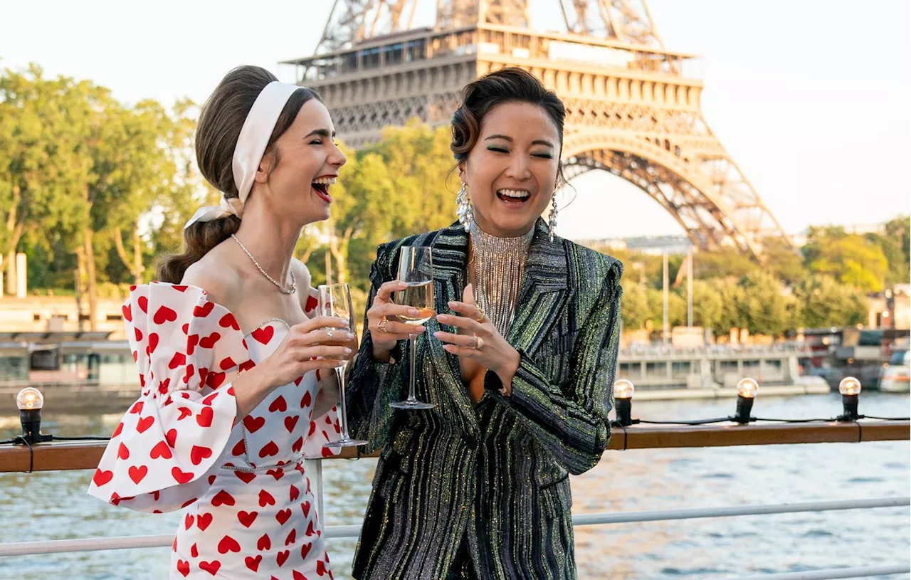 Les Françaises boivent-elles de l’alcool durant la grossesse, comme le suggère « Emily in Paris » ?