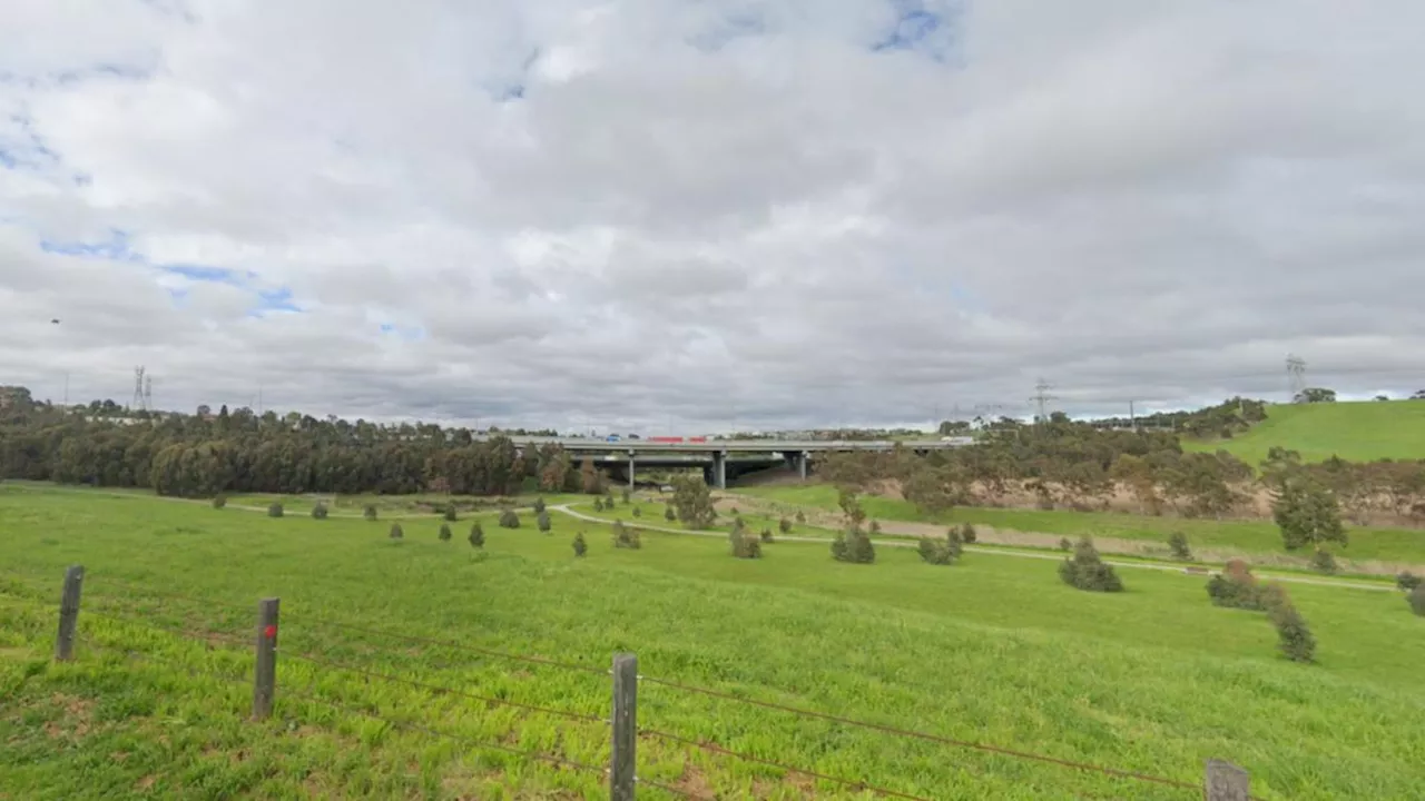 Teenage boy allegedly raped woman running in Melbourne park