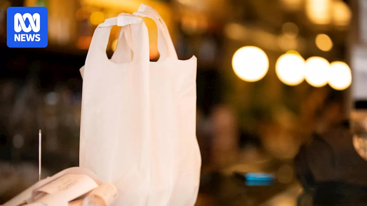 Queensland environment department apologises for plastic bag ban confusion