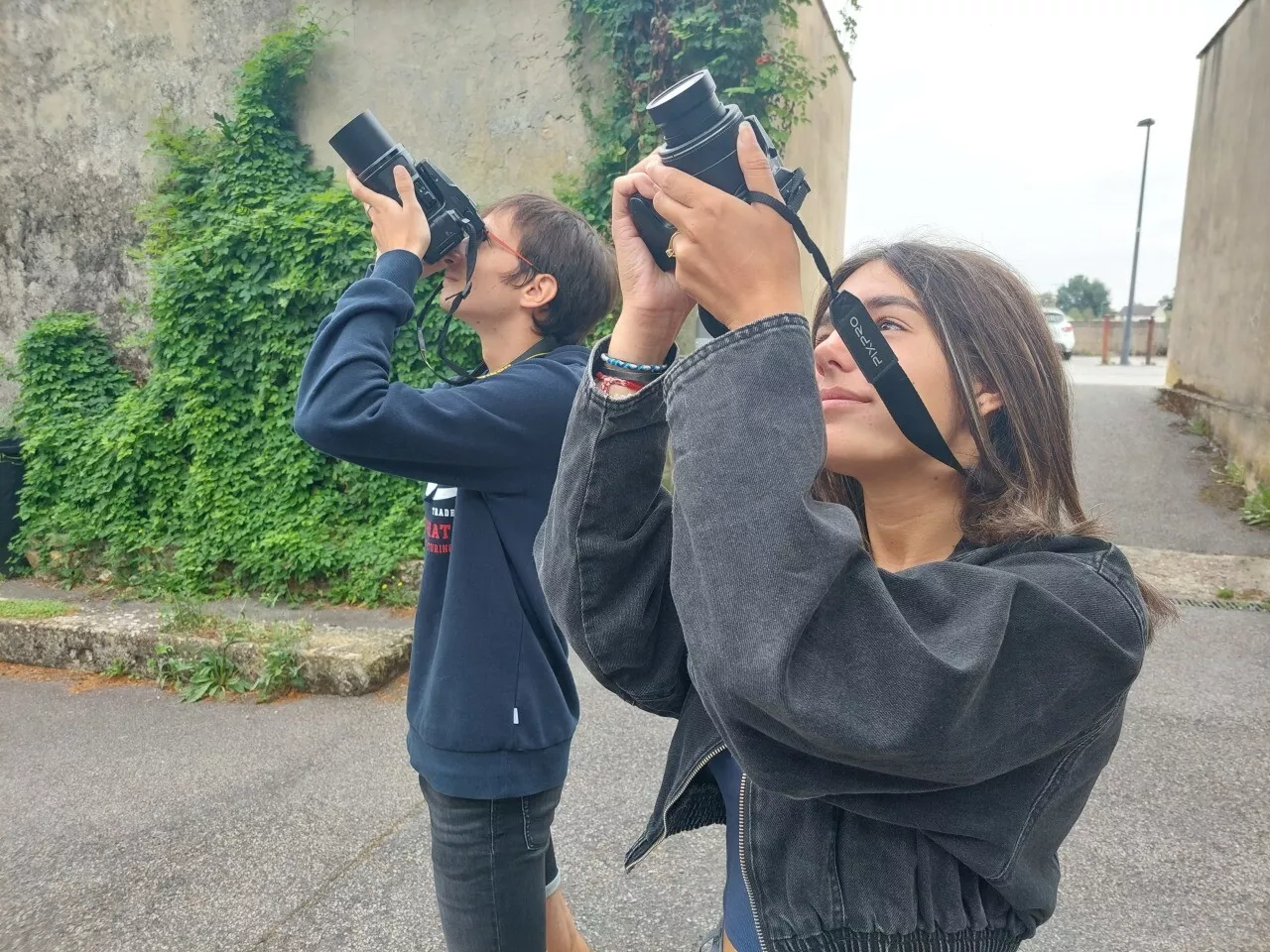 Insolite : ils photographient les avions qui survolent le Perche et les partagent sur les réseaux sociaux