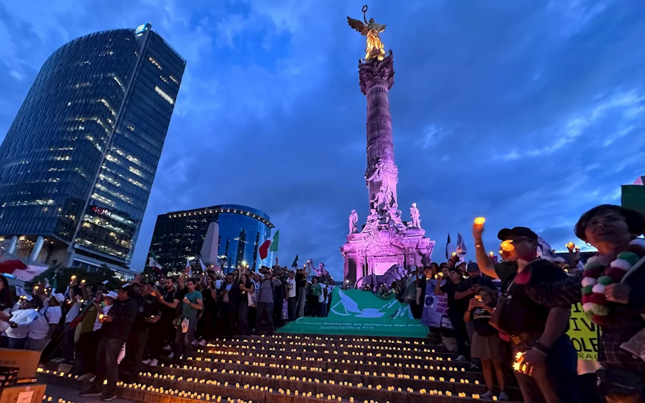 Se reúnen en el Ángel de la Independencia para protestar contra la Reforma Judicial