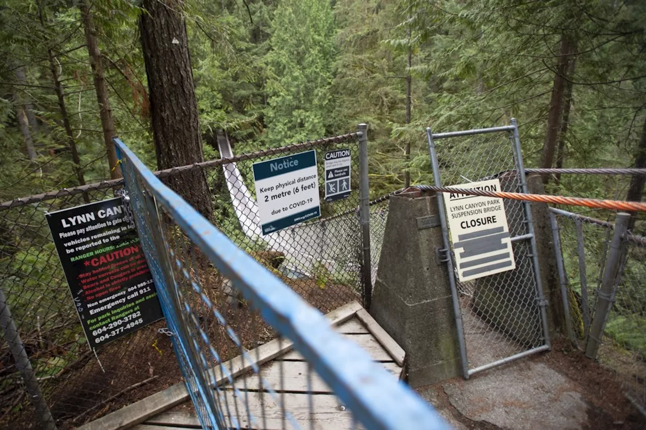 Ontario teen dies after falling off 50-metre cliff in popular Metro Vancouver park