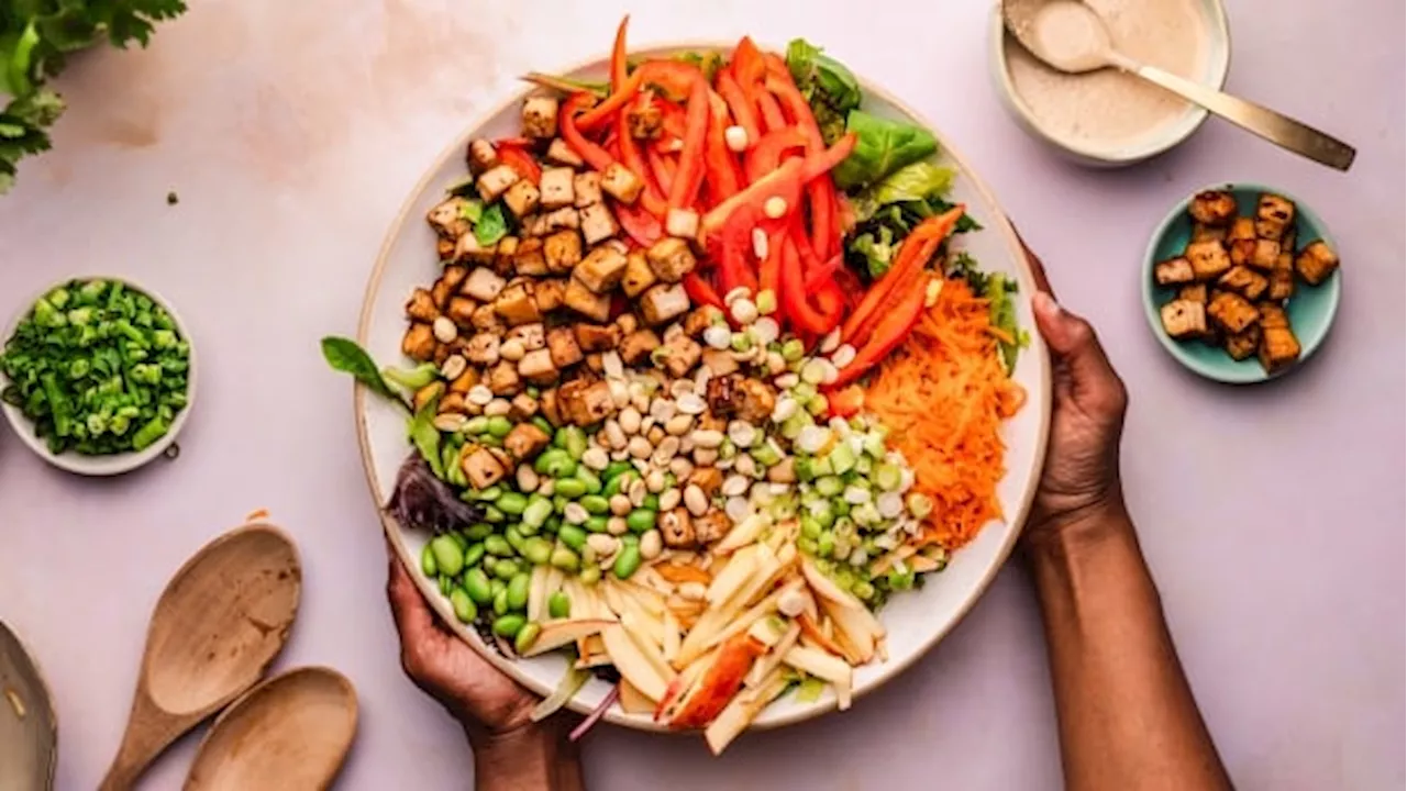 Chopped salad with tofu and sesame dressing: A crisp, refreshing dish that's easy to customize