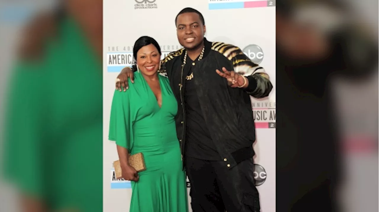 Rapper Sean Kingston and his mother arraigned on fraud and theft charges