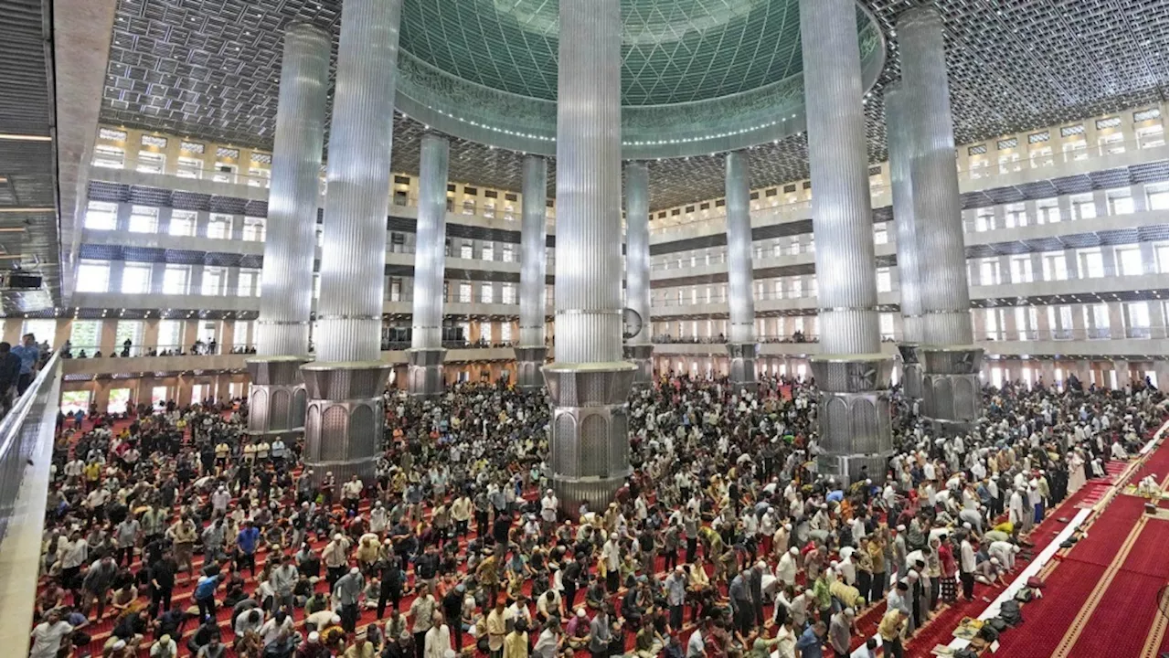 Pope will visit the Istiqlal mosque in Indonesia on the first stop of an interfaith Asian trip