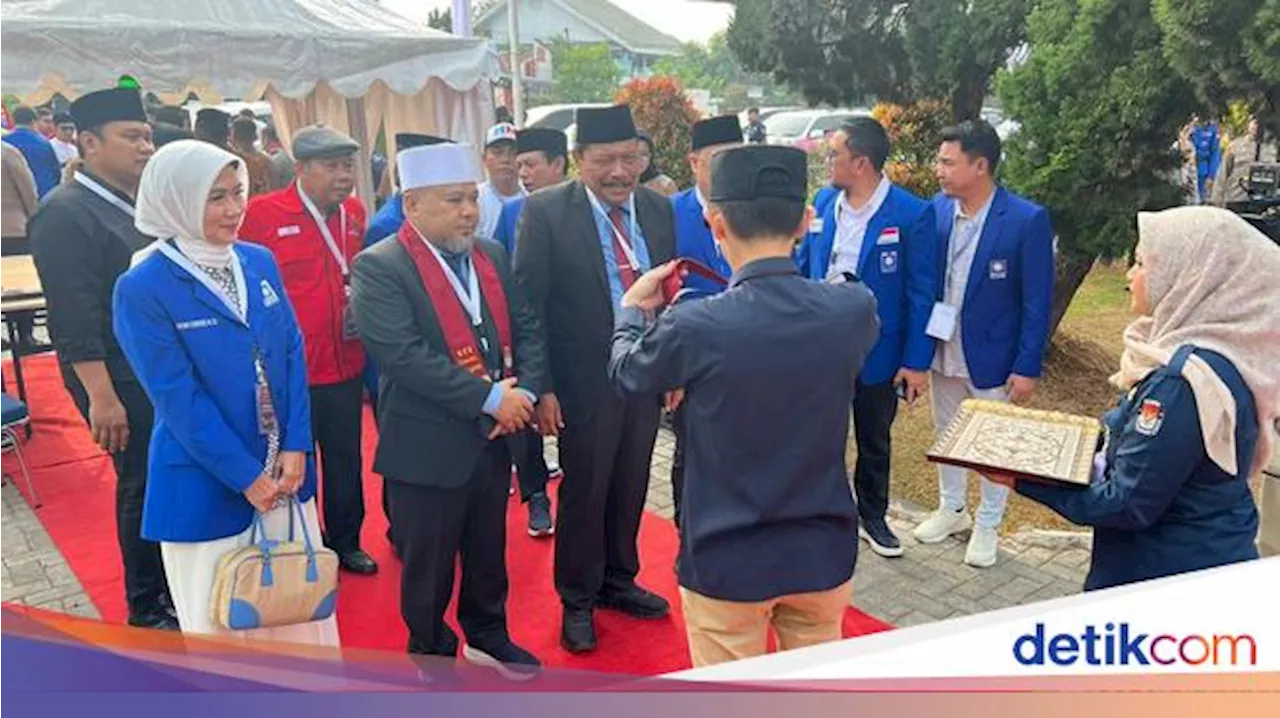 Helmi-Mian Daftar Pilgub di Hari Pertama ke KPU Bengkulu