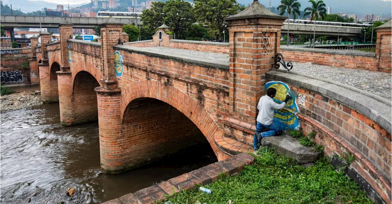 Limpieza y restauración para el puente de Guayaquil