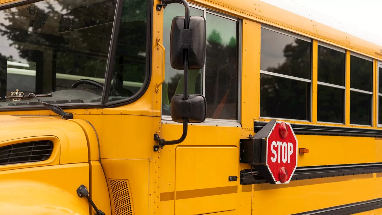 Chicago-area schools to close early amid extreme heat