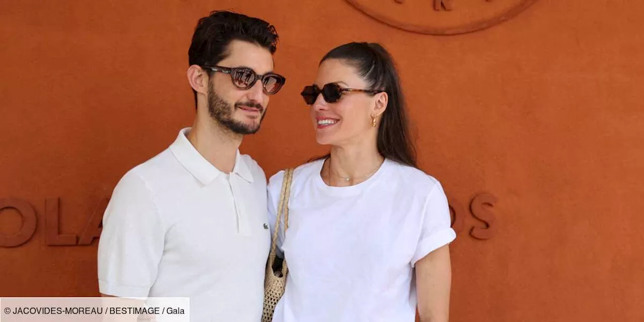 – Pierre Niney et sa compagne Natasha Andrews élégants et tout bronzés : leurs vacances au top !