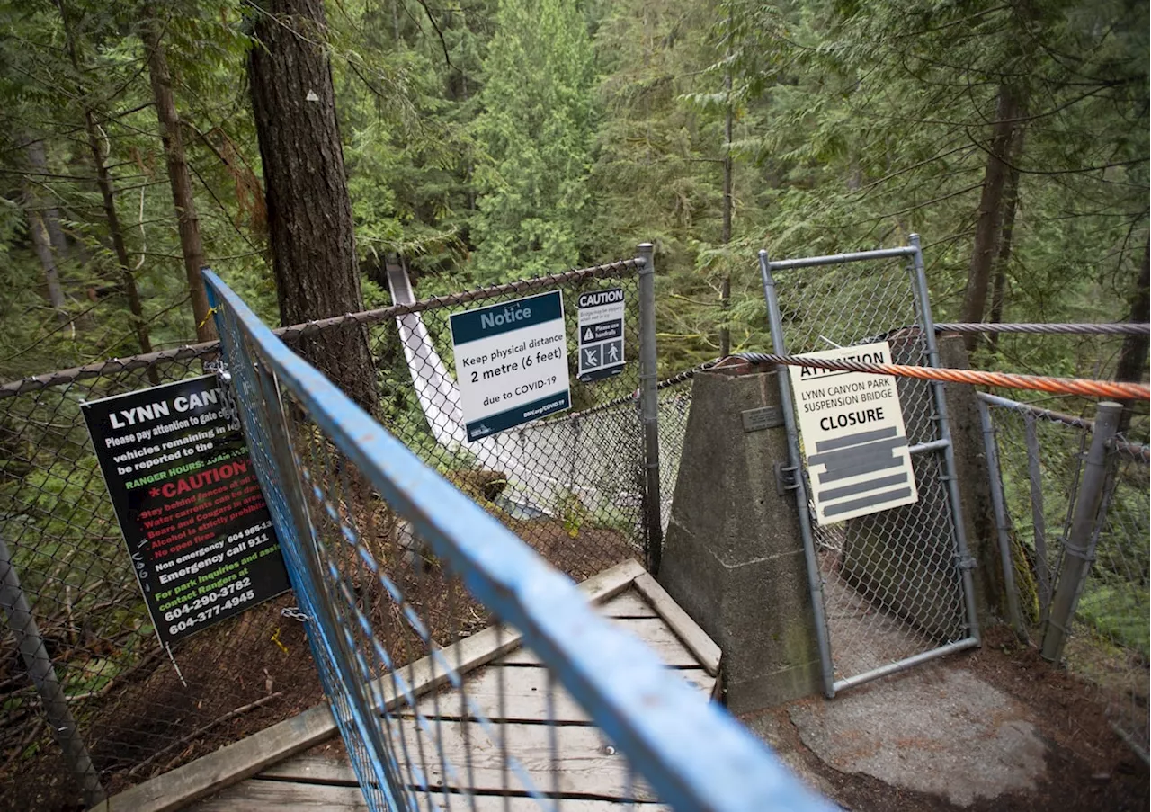 Ontario teen dies after falling off 50-metre cliff in popular Metro Vancouver park