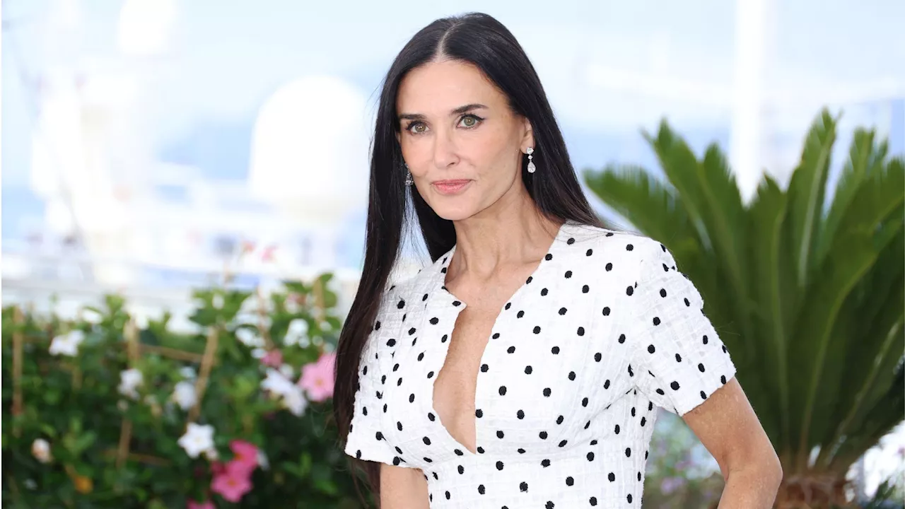 Demi Moore plus hot que jamais à 61 ans, elle pose quasi nue dans un ensemble ultra transparent et ne laisse pas beaucoup de place à l’imagination