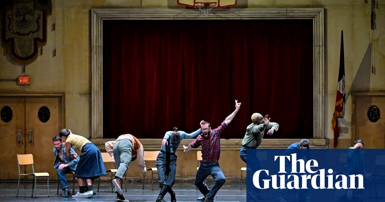 Protests held on stage at Edinburgh festival over Scottish arts funding cuts