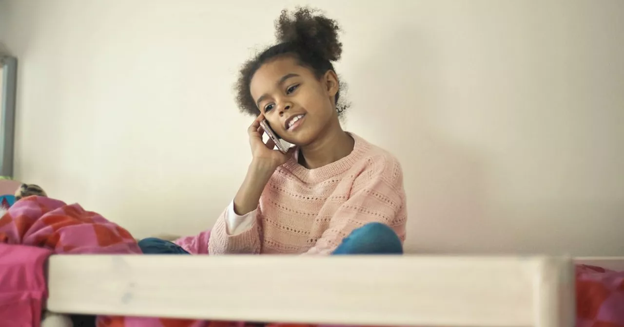 A Mobile Network Has Provided Guidelines On When Children Should Have Mobile Phones