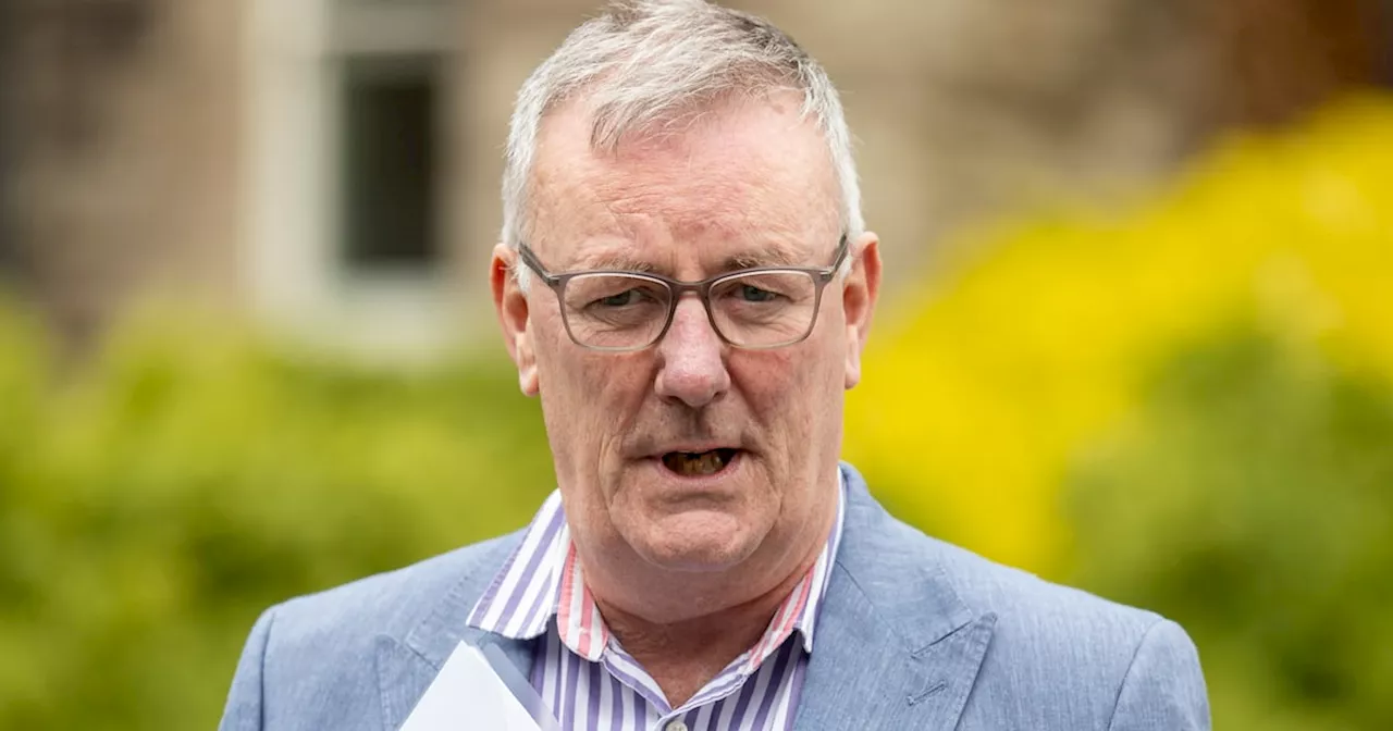 Mike Nesbitt likely to succeed Doug Beattie as Ulster Unionist Party leader