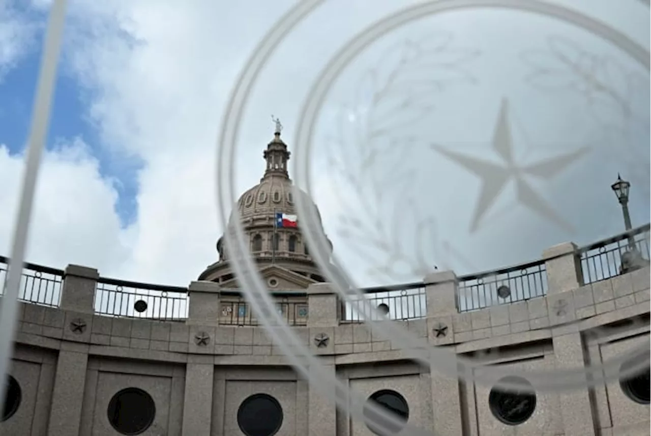 In regulating AI, Texas lawmakers face balancing act between its benefits and harms