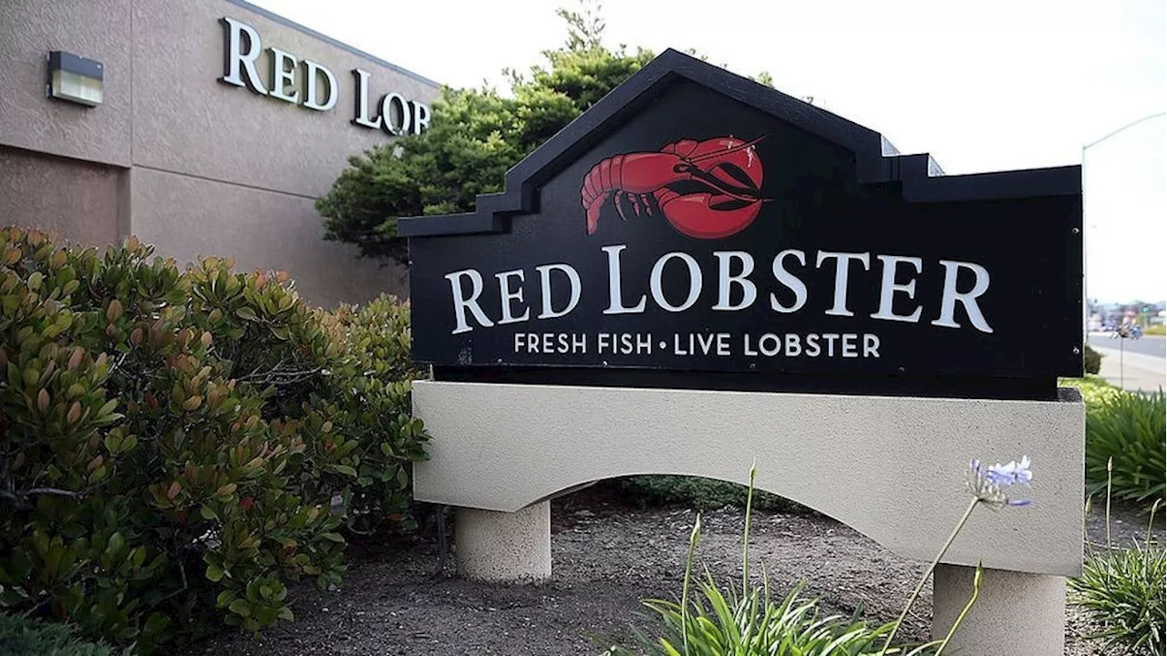 Red Lobster looks to avoid going further into trouble by closing more locations