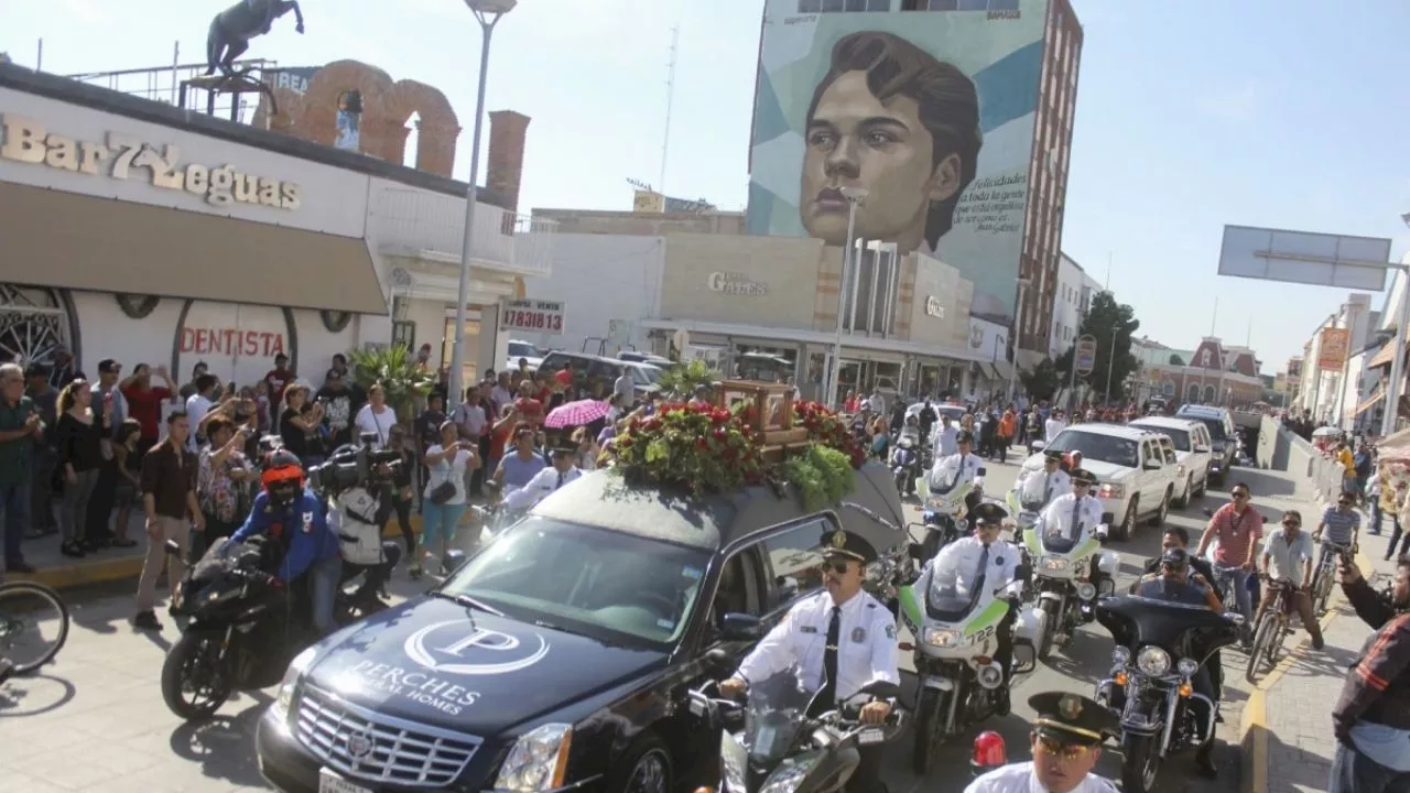 Aniversario de Juan Gabriel: los peores covers al Divo de Juárez