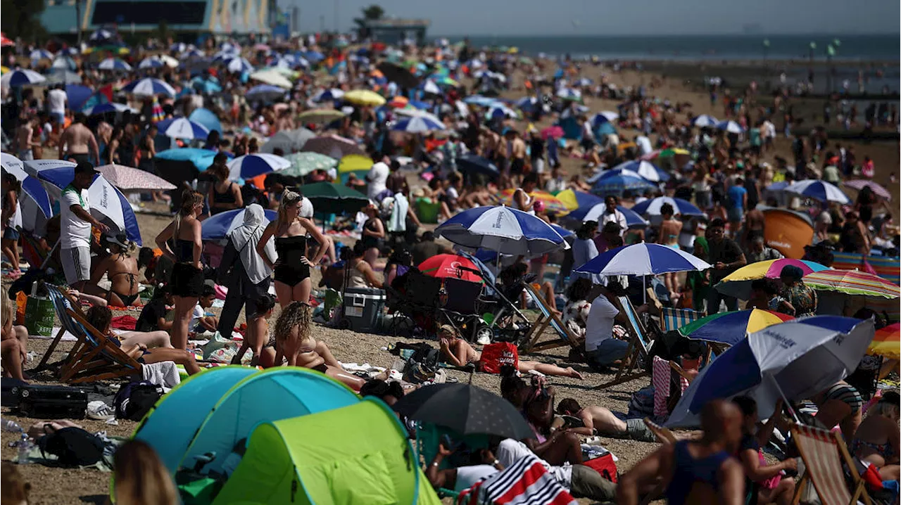 Exact date weather maps turn deep red as Brits set to scorch in 30C Indian summer