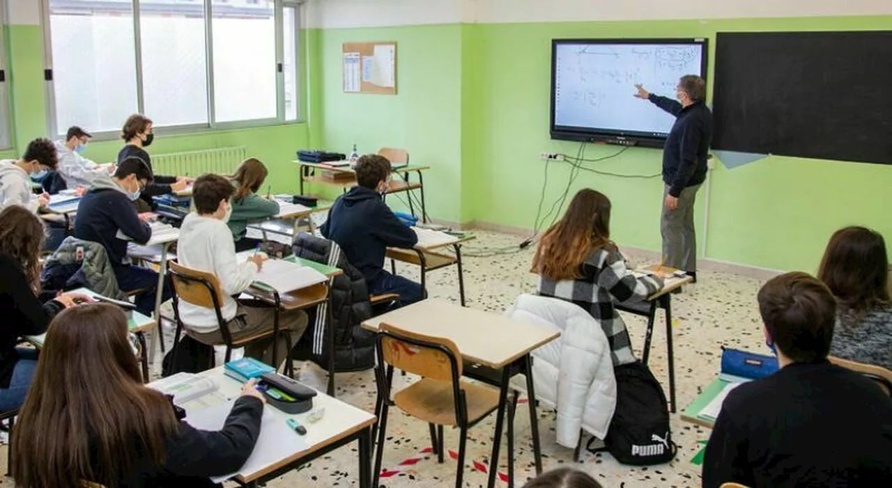 Scuola, i giorni di festa e i ponti dell'anno 2024-2025: Natale più lungo del solito e la polemica di Pasqua