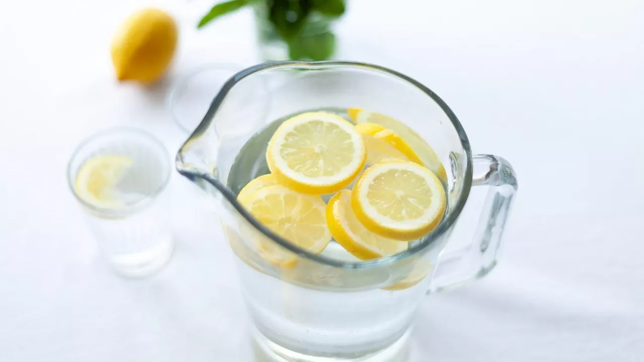 Manfaat Air Lemon untuk Membantu Menurunkan Berat Badan, Perhatikan Hal Ini