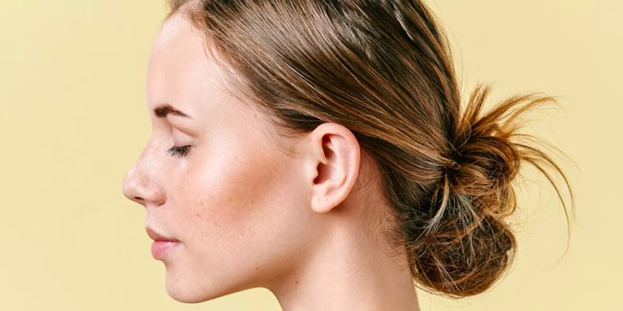 Here's Exactly How To Contour Your Face Like A Professional