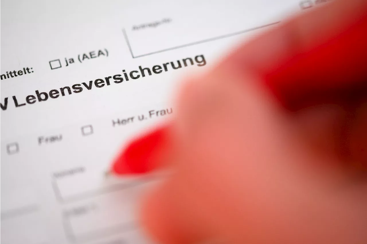 Finanzaufsicht findet viele Lebensversicherungen zu teuer