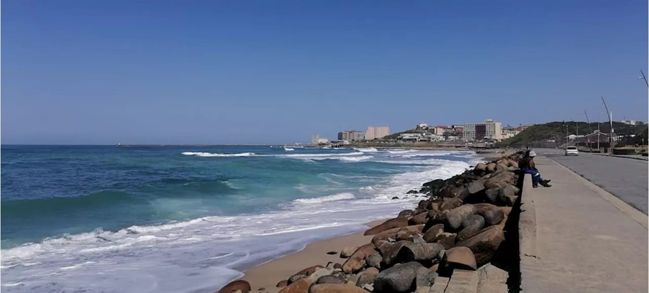 Eastern Cape coastal municipalities remain on high alert after damaging waves forecast