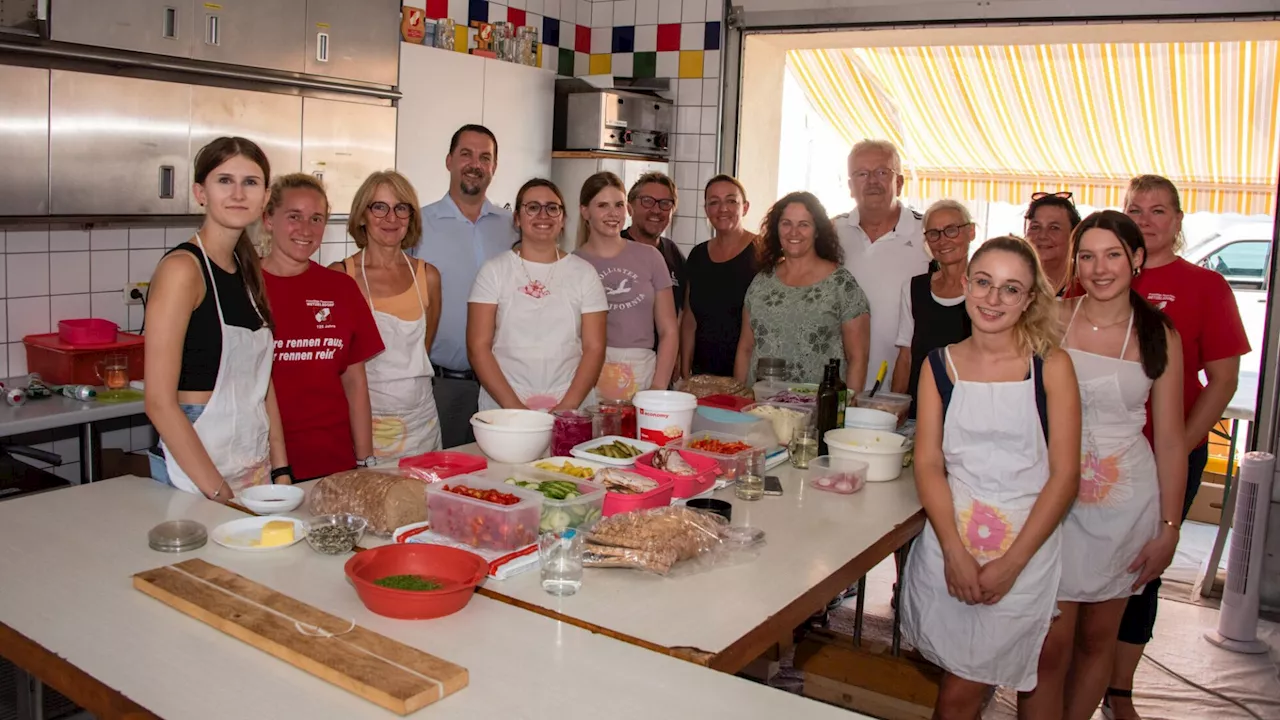 Heuer gab's sogar selbstgemachten Erdäpfelsalat zum Schnitzerl