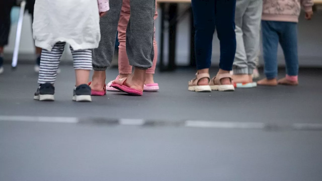 Berlin & Brandenburg: Kritik an Plänen für Flüchtlingsunterkunft in Lichtenberg