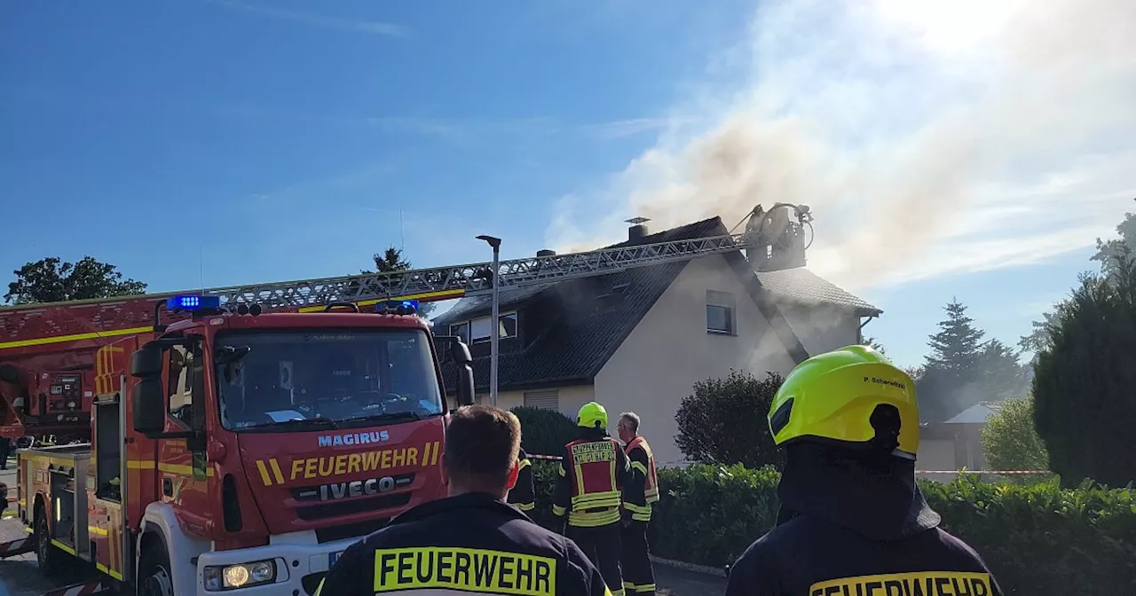 Wohnhaus in Kirchlengern nach Dachstuhlbrand unbewohnbar