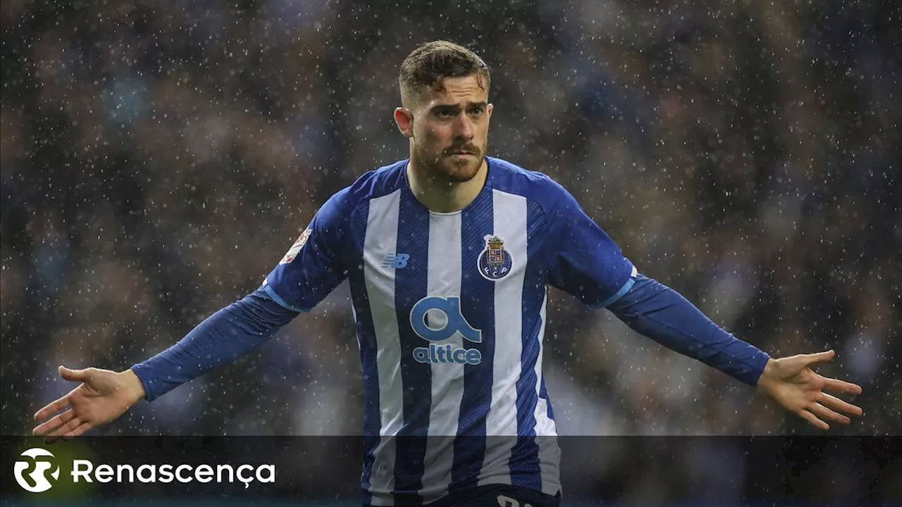 Toni Martínez deixa FC Porto e assina pelo Alavés