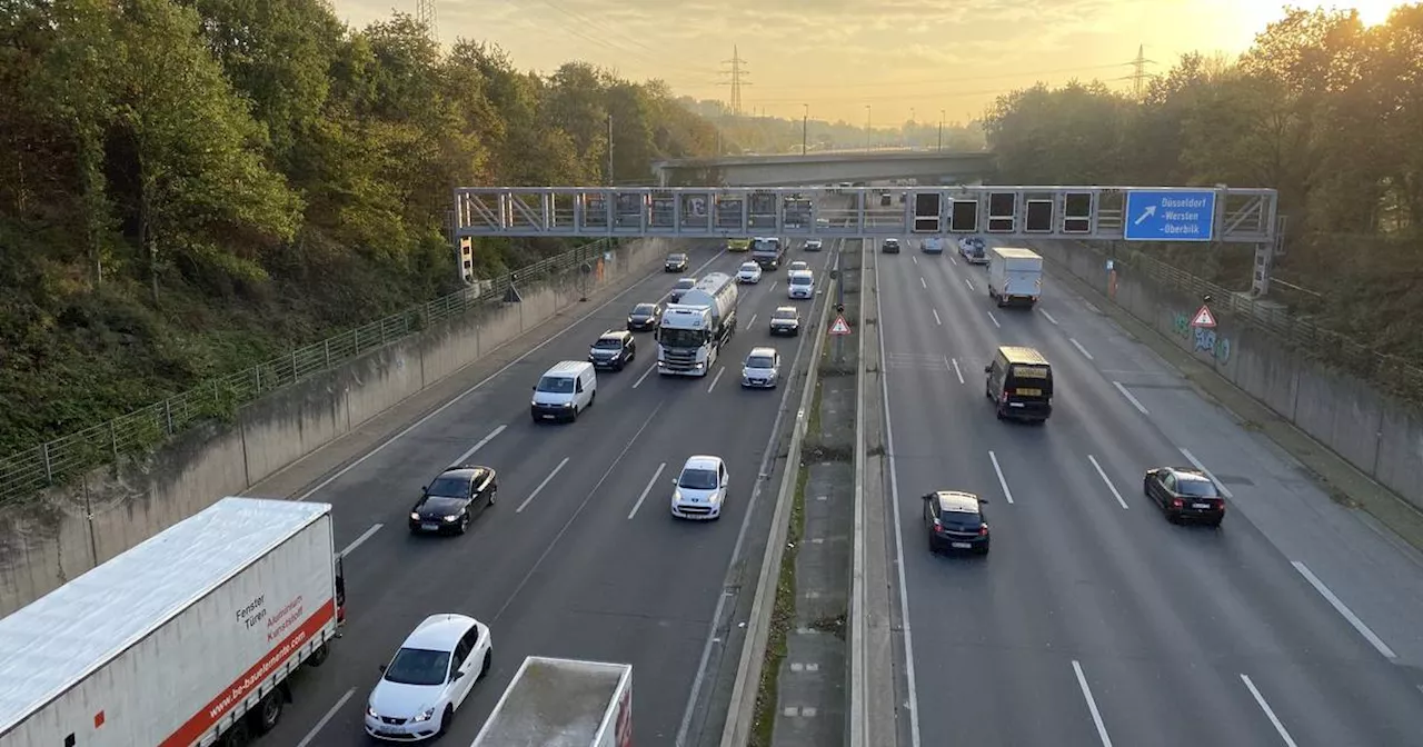 Düsseldorf: Raser nach Flucht mit Waffen und Blaulicht gestellt