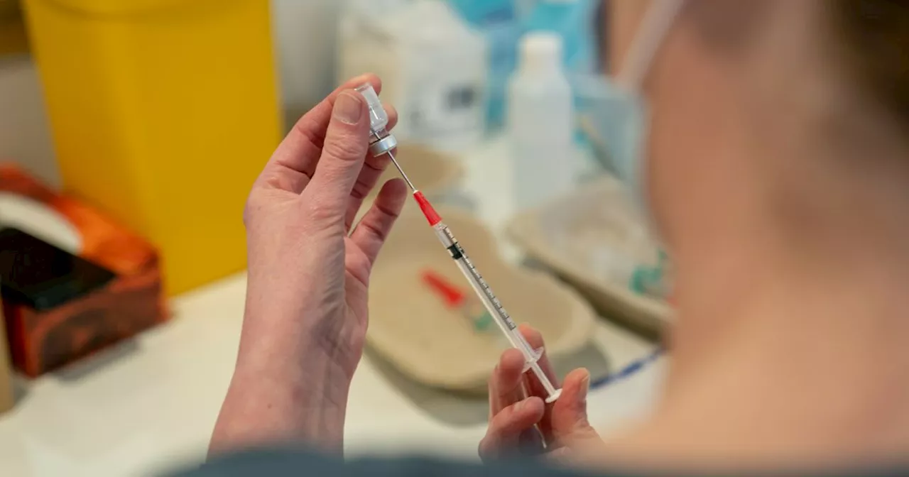 Brieven vaccinatieronde corona ploffen op de mat: prikken vanaf 16 september gezet