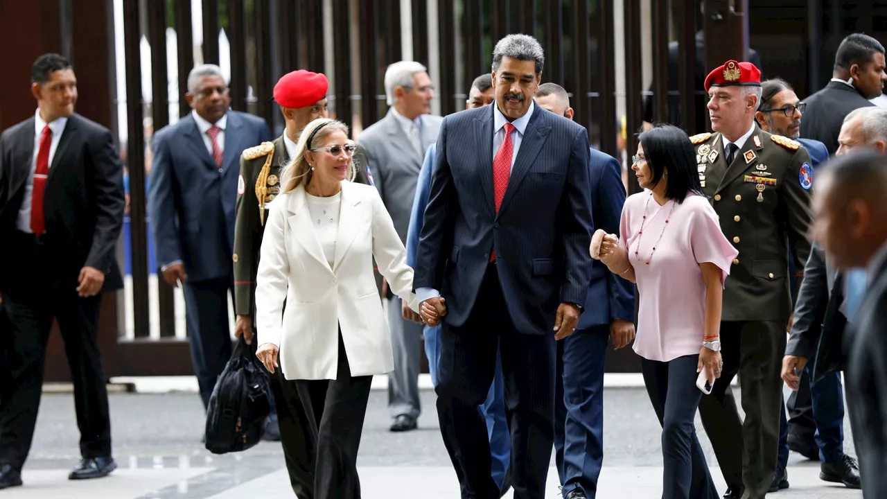 Nicolás Maduro da un giro a su Gobierno y refuerza a Delcy Rodríguez nombrándola ministra de Petróleo